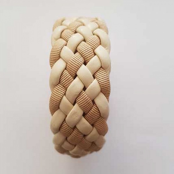 0.84 m&egrave;tre cuir tress&eacute; n&deg;11 30 mm