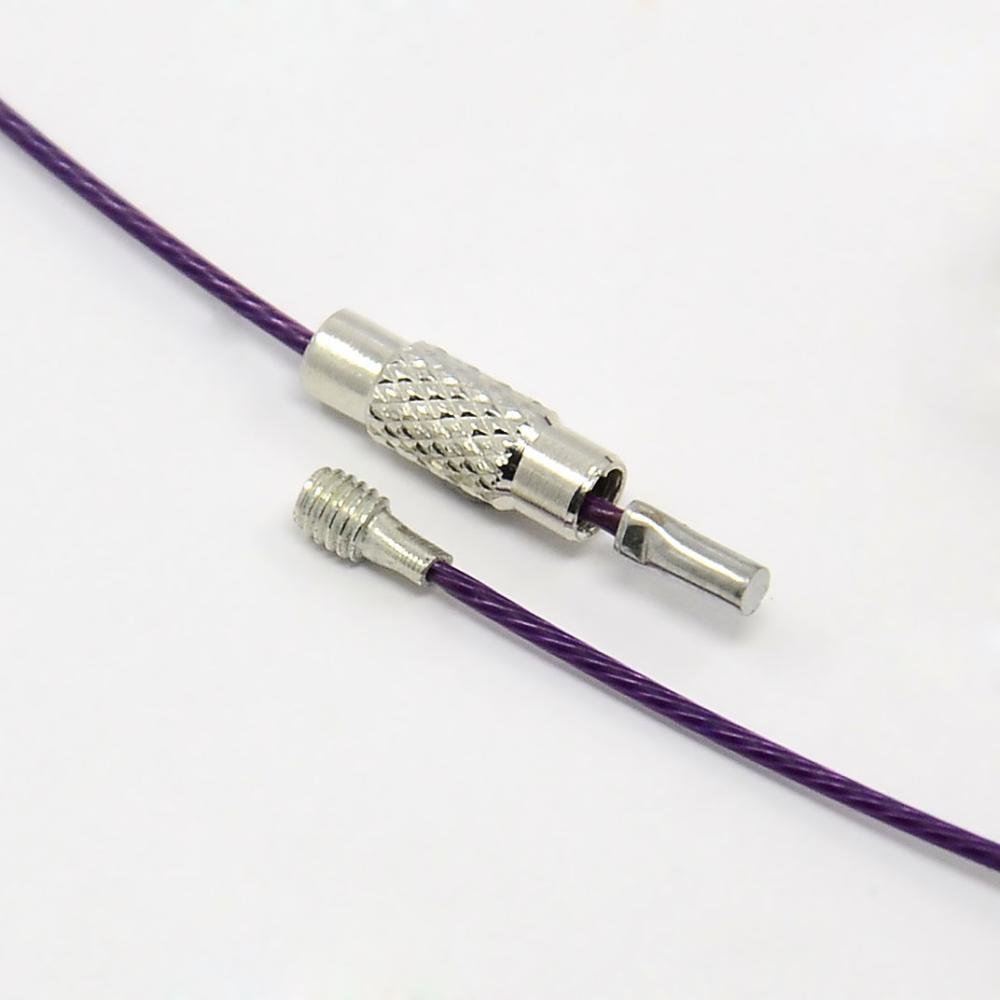 1 collier tour de cou fil c&acirc;bl&eacute; rigide violet fermoir &agrave; visser N&deg;01