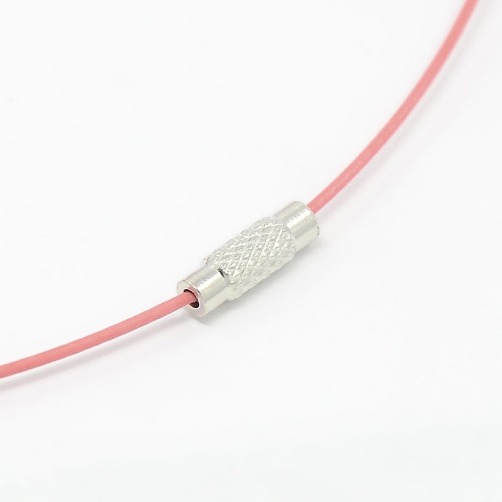 1 collier tour de cou fil c&acirc;bl&eacute; rigide rose fermoir &agrave; visser N&deg;01
