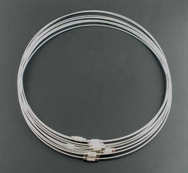 1 collier tour de cou fil c&acirc;bl&eacute; rigide gris fermoir &agrave; visser N&deg;01