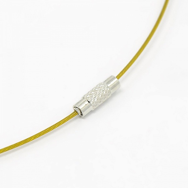 1 collier tour de cou fil c&acirc;bl&eacute; rigide or fermoir &agrave; visser N&deg;01
