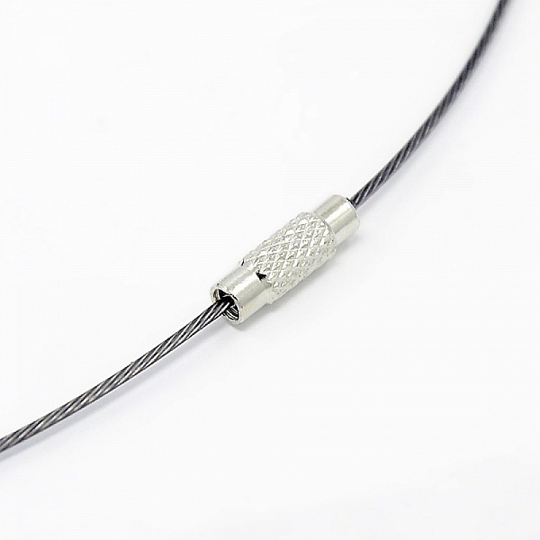 1 collier tour de cou fil c&acirc;bl&eacute; rigide gris ardoise fermoir &agrave; visser N&deg;01
