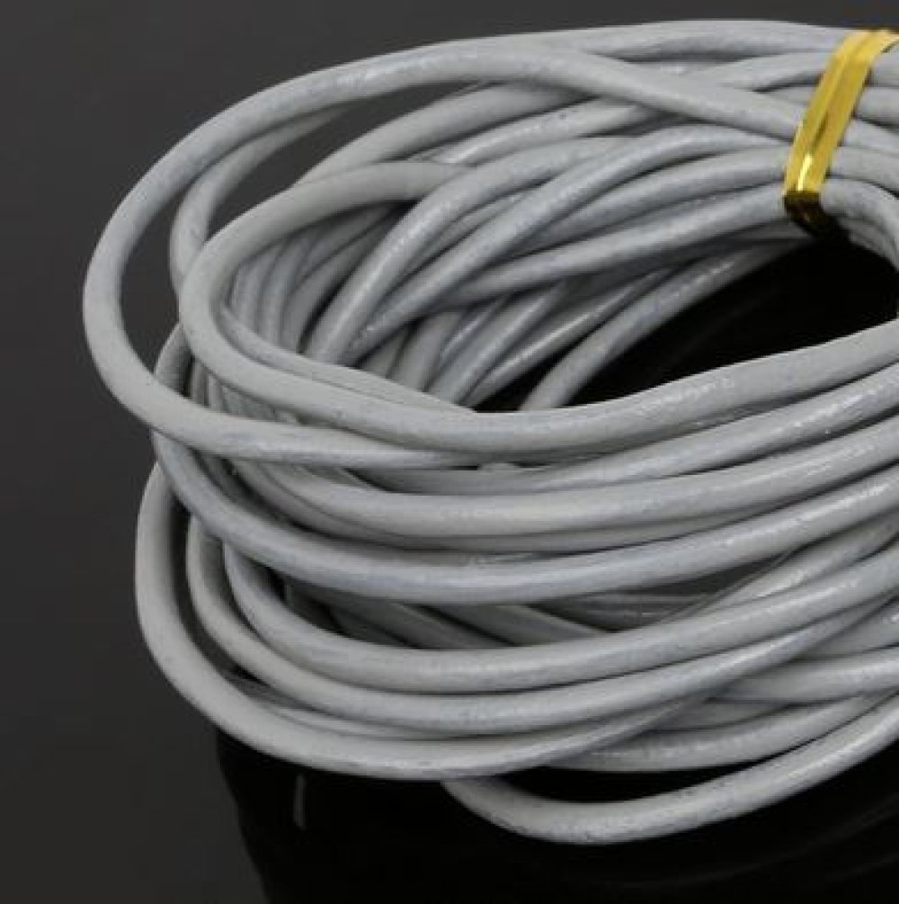 1 m&egrave;tre Cordon rond cuir lisse Gris 3 mm