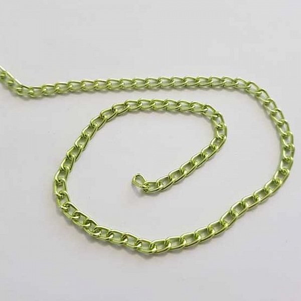 1 m&egrave;tre de chaine plate Dor&eacute; N&deg;05 06 x 03 mm