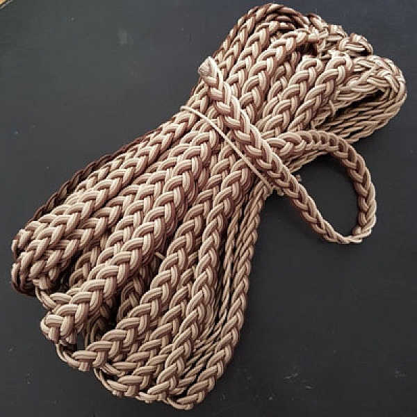1 m&egrave;tre galon cir&eacute; tress&eacute; de 20 mm N&deg;02