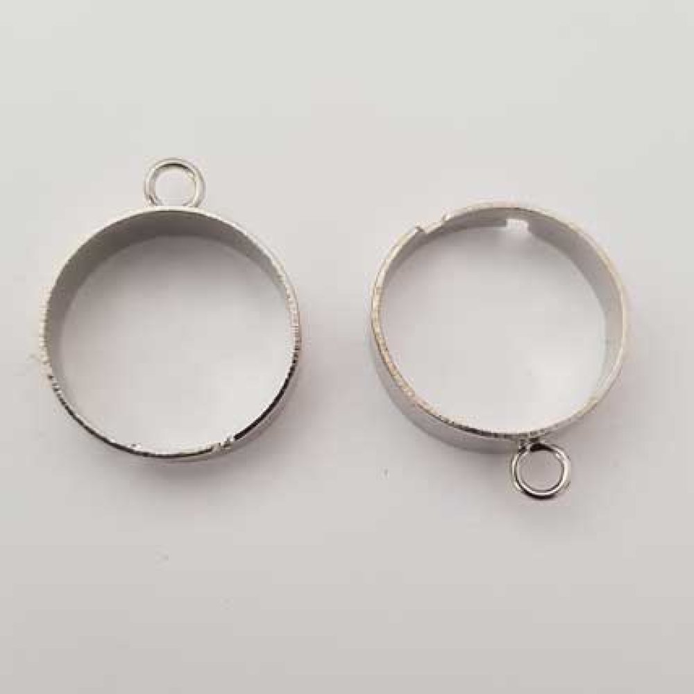Supports de bague réglables en métal argenté avec anneau.