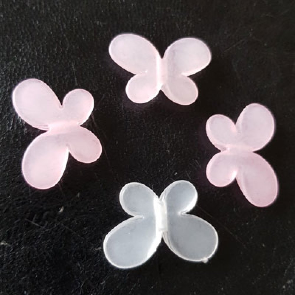 20 Papillons Lucites Petit Mod&egrave;le assortis