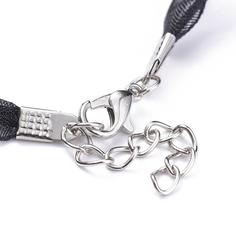 3 Colliers ruban organza et cordon enduit cir&eacute; noir