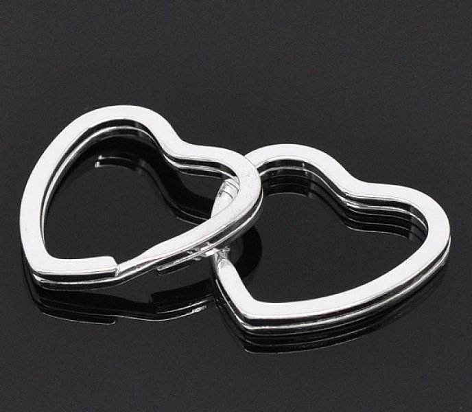 Anneau porte cl&eacute;s forme coeur 31 x 31 mm