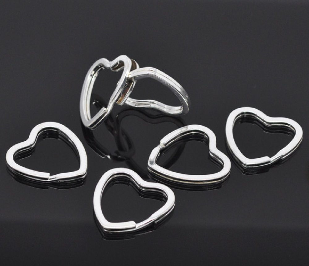Anneau porte cl&eacute;s forme coeur 31 x 31 mm