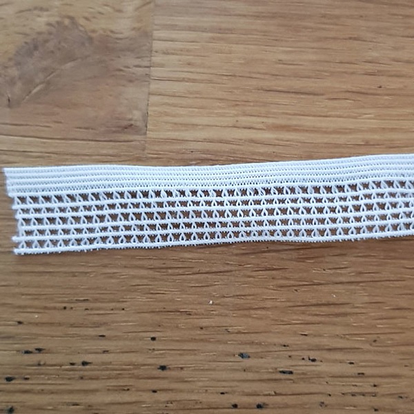 Au m&egrave;tre &Eacute;lastique blanc fantaisie 15 mm.