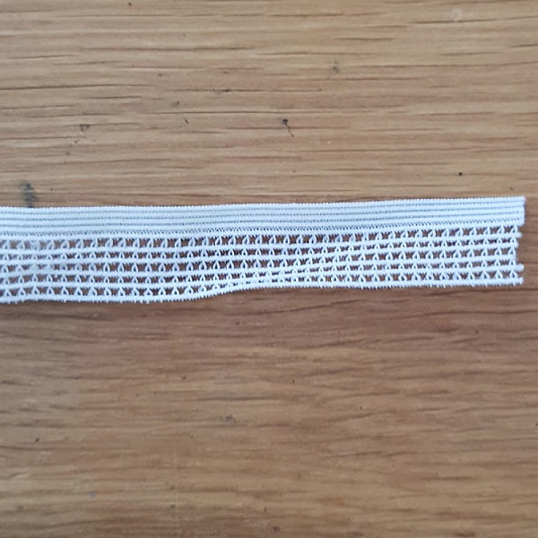 Au m&egrave;tre &Eacute;lastique blanc fantaisie 15 mm.