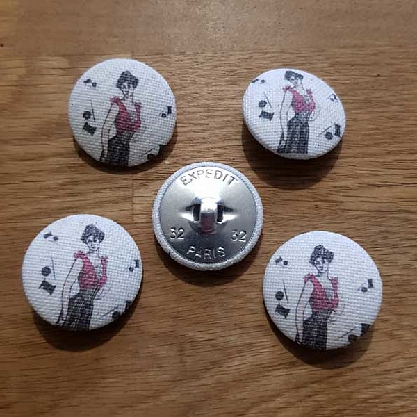 Bouton 32 mm recouvert tissus couture N&deg;05-02