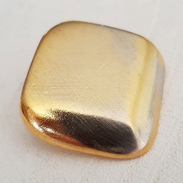 Bouton Dor&eacute; N&deg;08 de 22 mm Carr&eacute;