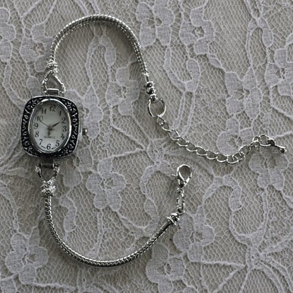 Bracelet Cha&icirc;ne pour Cadran de Montre Style Europ&eacute;en avec Fermoir Mousqueton 7 X 8.5 Cm