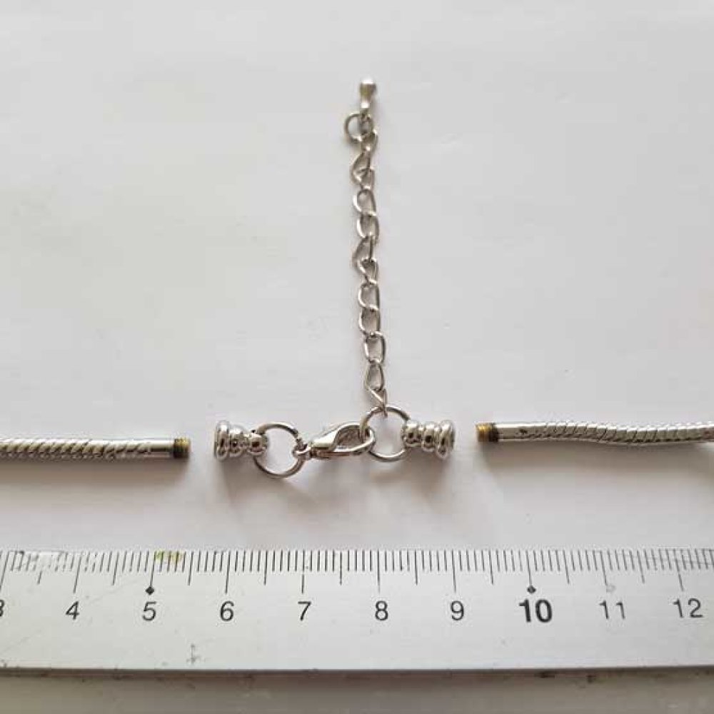 Bracelet Cha&icirc;ne pour Cadran de Montre Style Europ&eacute;en avec Fermoir Mousqueton 8.5 X 9.5 Cm