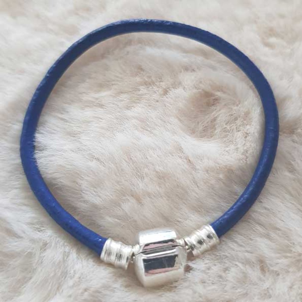 Bracelet Clip Europ&eacute;en lisse Uni 01 DU 15 AU 23 CM Bleu