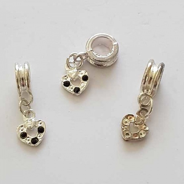 Breloque C&oelig;ur N&deg;41 Strass Noir