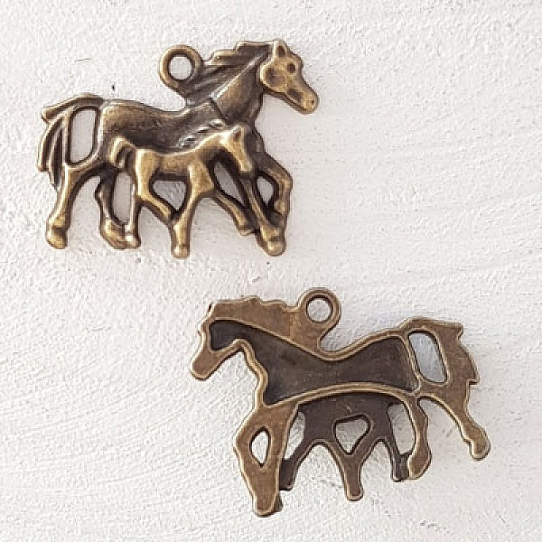 Breloque Cheval N&deg;04