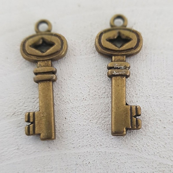 Breloque Clef N&deg;13 Bronze