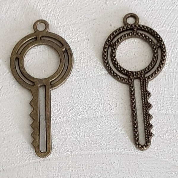 Breloque Clef N&deg;26 Bronze