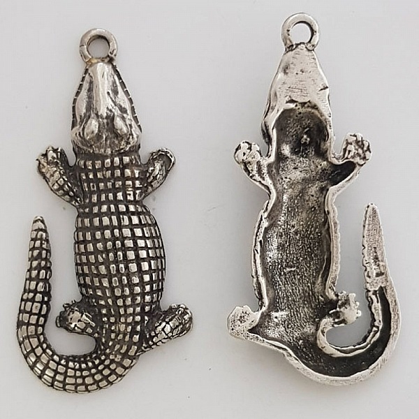 Breloque Crocodile N&deg;01 ZAMAK (PLAQU&Eacute; ARGENT)