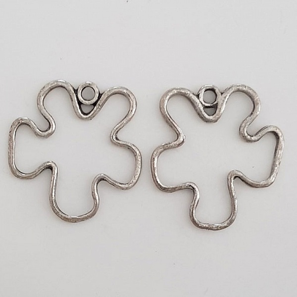 Breloque Fleur M&eacute;tal N&deg;023 Argent