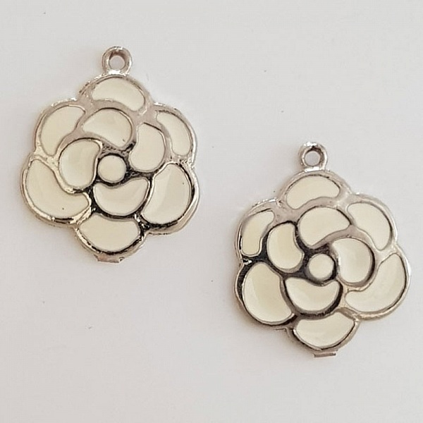 Breloque Fleur M&eacute;tal N&deg;030 Argent