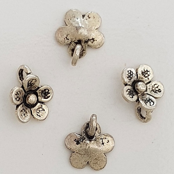 Breloque Fleur M&eacute;tal N&deg;040 Argent