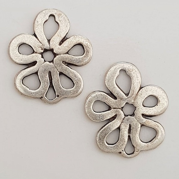Breloque Fleur M&eacute;tal N&deg;065 Argent