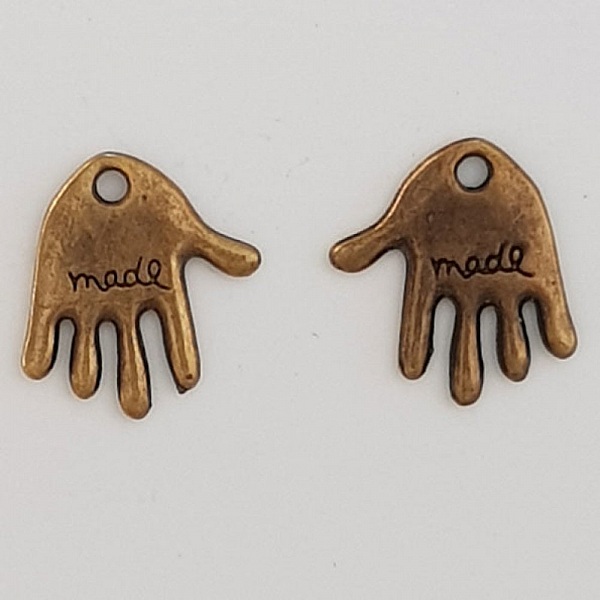Breloque Main "MADE "N&deg;05 Bronze