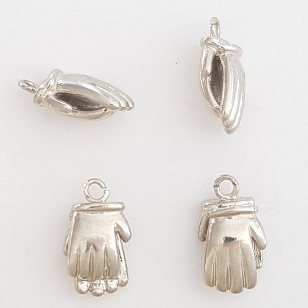 Breloque Main N&deg;08 Argent