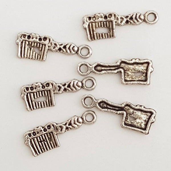 Breloque Peigne &agrave; Cheveux coiffure N&deg;04-04 Lot 6 pi&egrave;ces