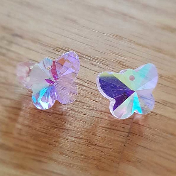 Breloque Pendentif en verre facett&eacute; papillon N&deg;01-01