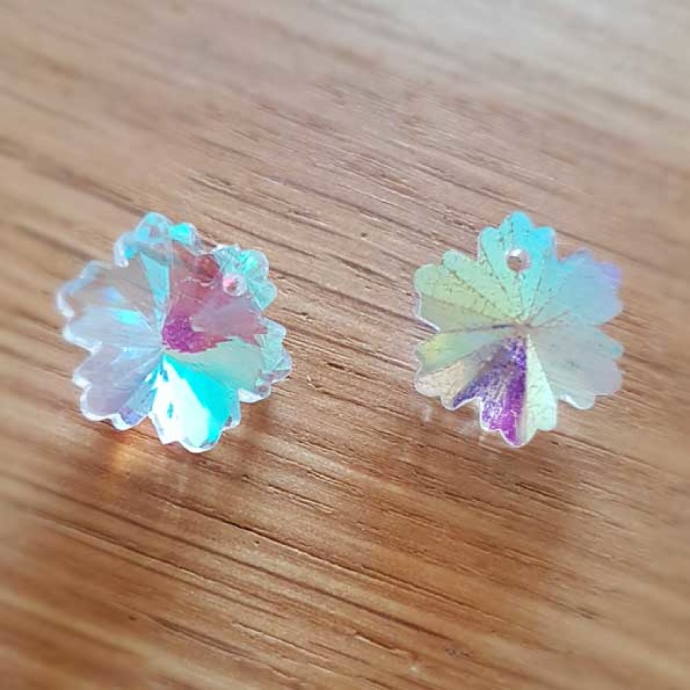 Breloque Pendentif en verre facett&eacute; fleur N&deg;02-01