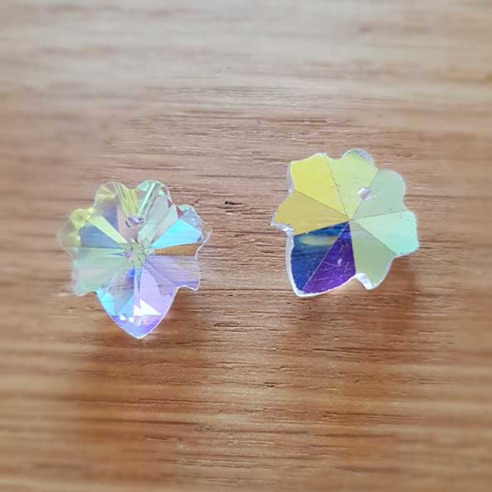 Breloque Pendentif en verre facett&eacute; fleur N&deg;03-01