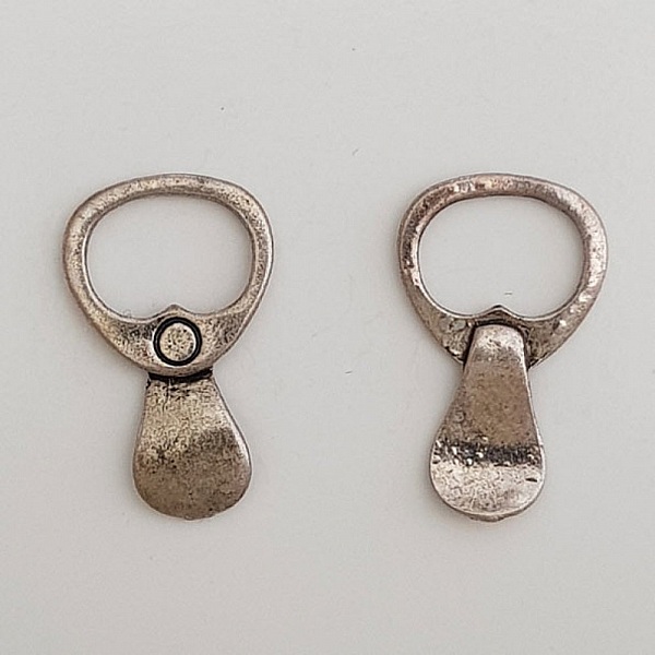 Breloque capsule canette N&deg;01 cuisine argent