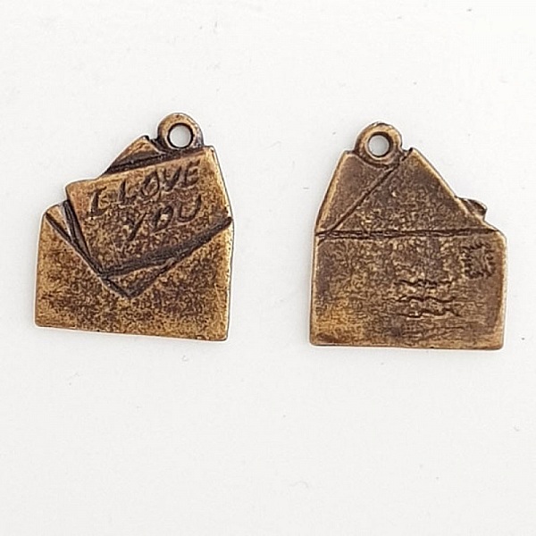 Breloque enveloppe N&deg;02 Bronze