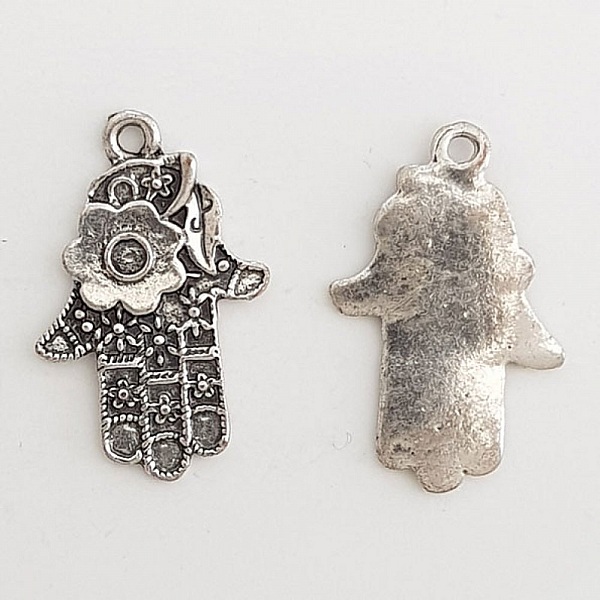 Breloque forme main Hamsa N&deg;03
