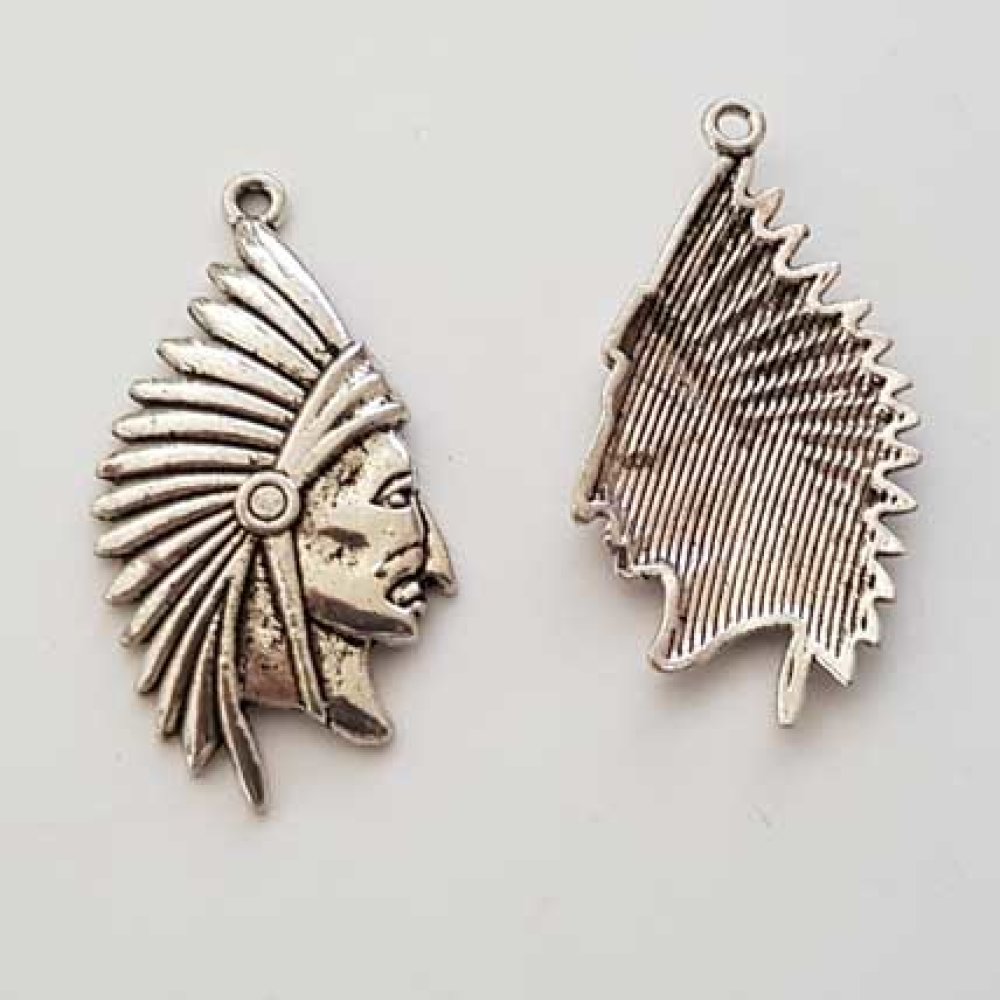 Breloque indien personnage N&deg;02 40 mm