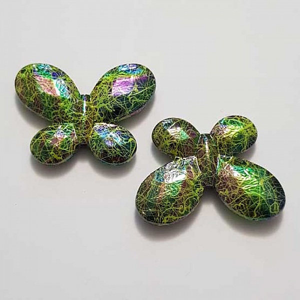 Breloque papillon N&deg;36 Jaune Clair 34 x 44 mm