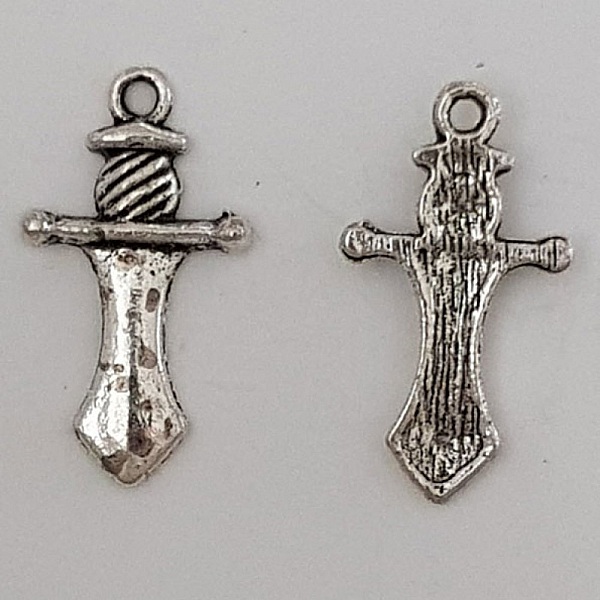 Breloque &Eacute;p&eacute;e Hache de Guerre N&deg;01 Argent
