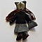 Broche avec poup&eacute;e en laine grise