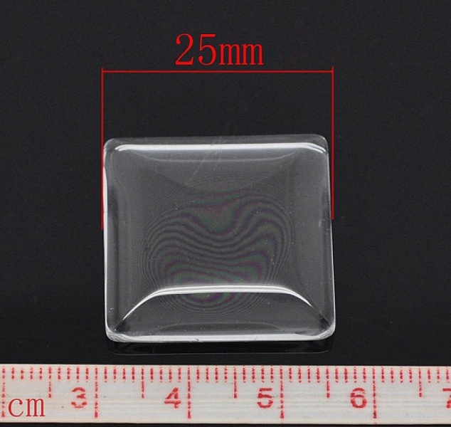 Cabochon Carr&eacute; 25 x 25 mm en verre loupe transparent N&deg;28