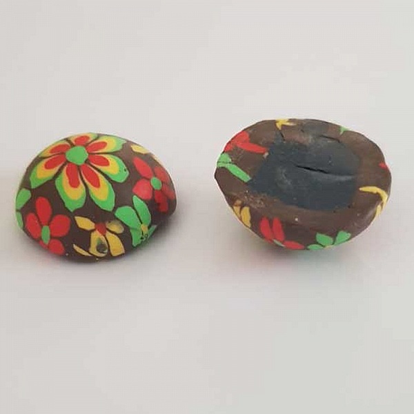 Cabochon p&acirc;te polym&egrave;re 20 mm Fleur Marron N&deg;06