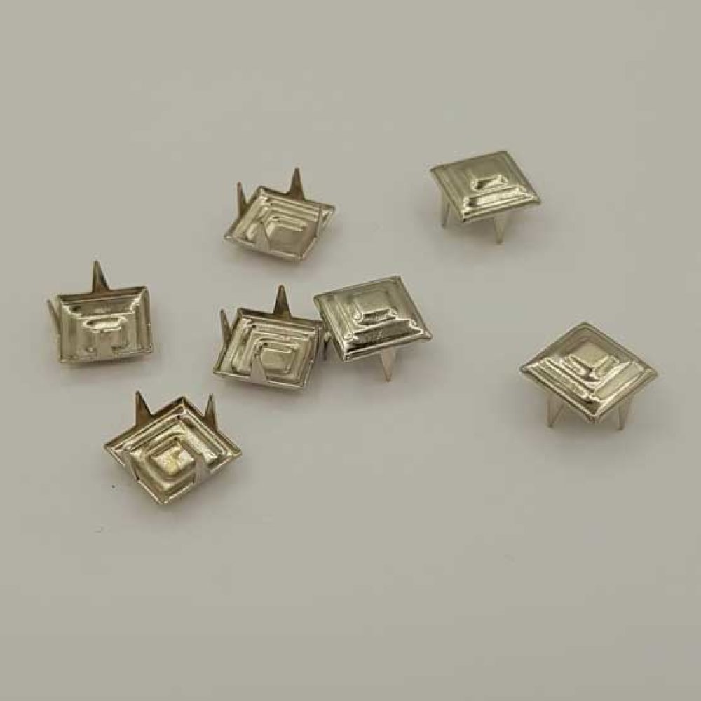 Clous rivet &agrave; griffes Carr&eacute; 09 mm Argent 20 pi&egrave;ces