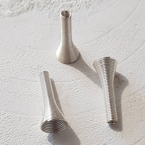 Coupelle C&ocirc;ne calotte Spirale N&deg;02 X 2 Pi&egrave;ces Argent.