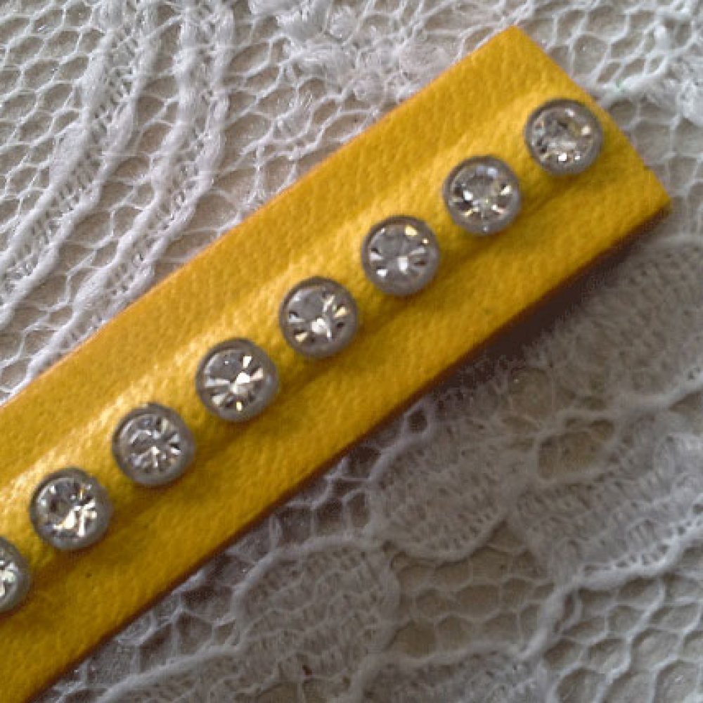 Cuir Jaune de 10 mm Strass Swarovski par 20 cm