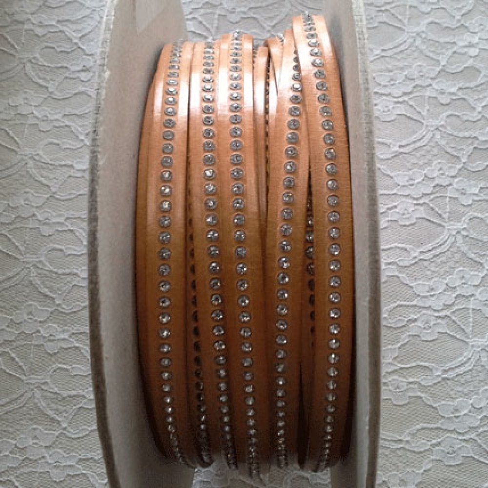 Cuir Naturel de 10 mm Strass Swarovski par 20 cm