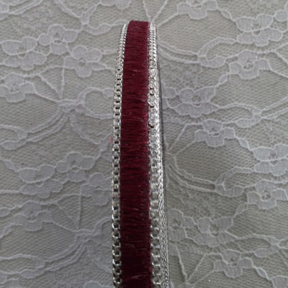 Cuir Plat Veau Bordeaux 10 mm par 20 cm peau et cha&icirc;ne